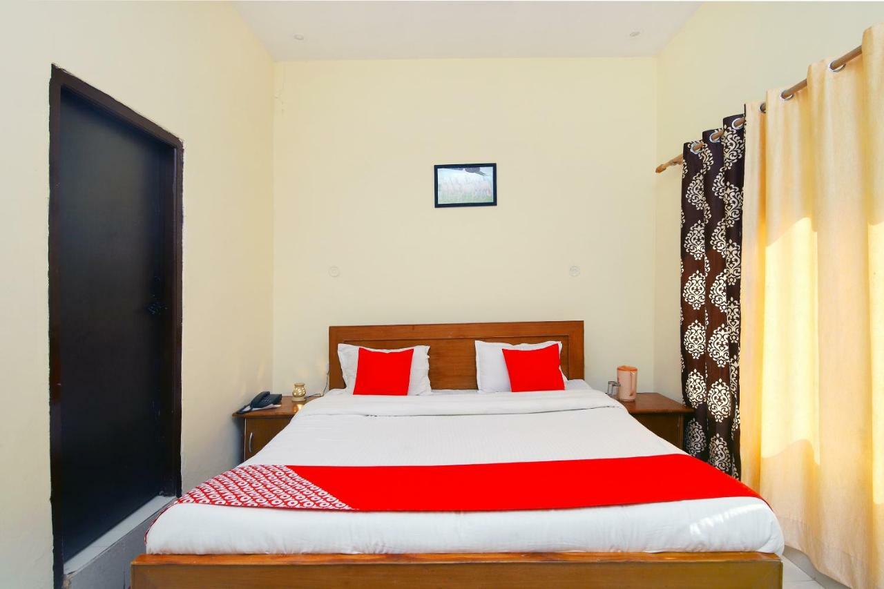 Oyo 8670 Hotel Usha Palace Mussoorie Exterior foto